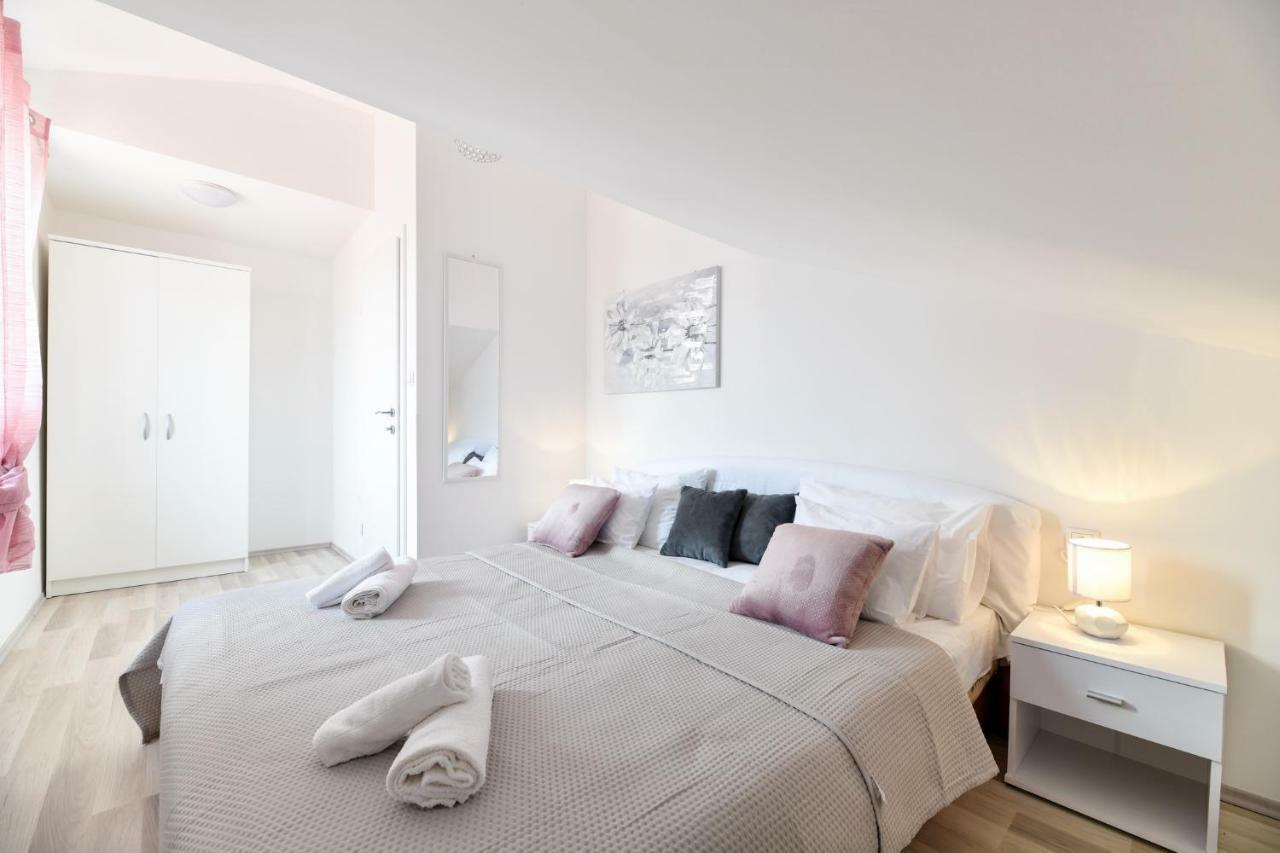Grey Apartment Old Town Zadar Dış mekan fotoğraf
