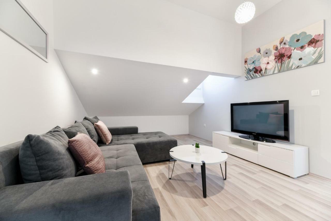 Grey Apartment Old Town Zadar Dış mekan fotoğraf